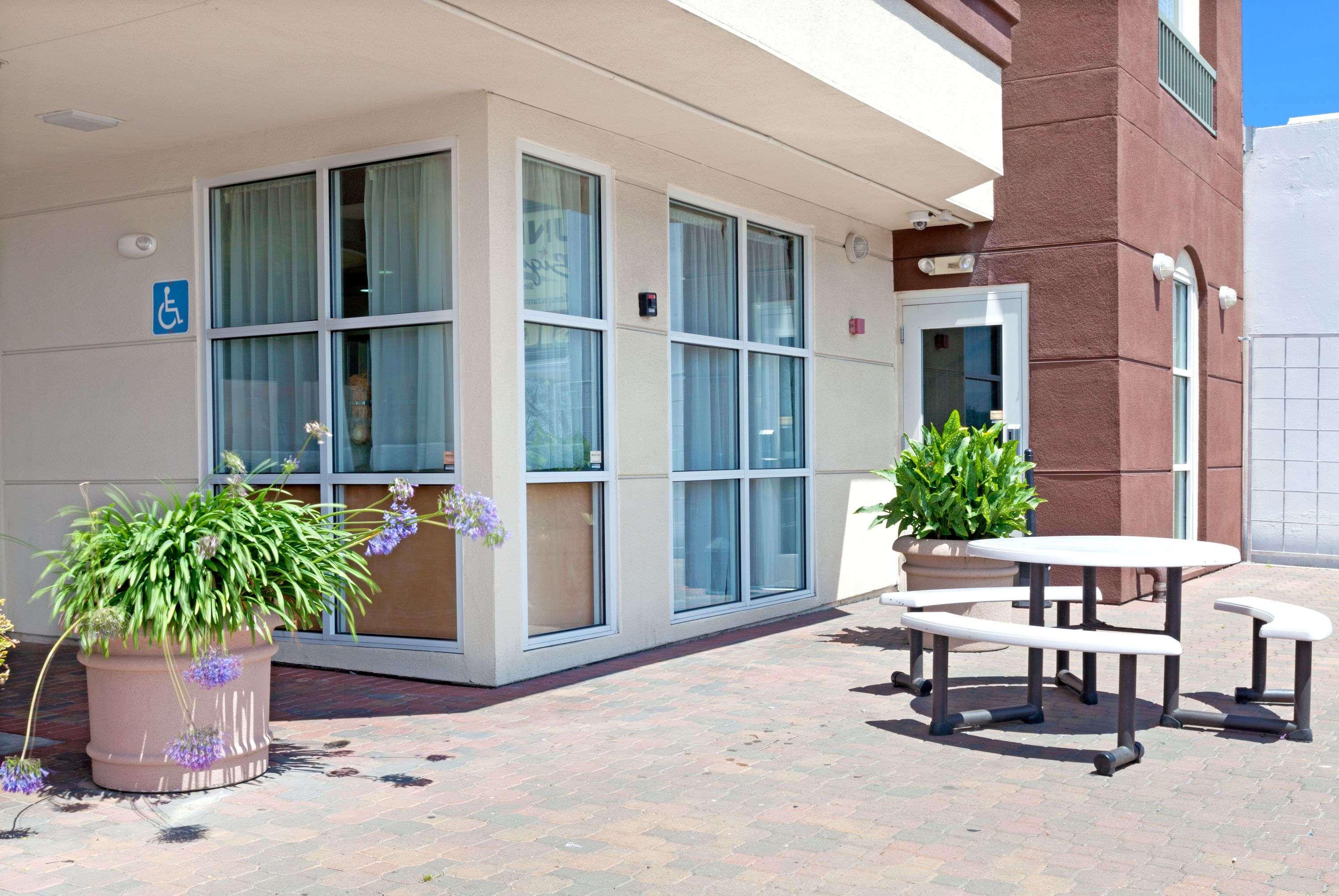 Ramada Limited And Suites San Francisco Airport South San Francisco Exterior foto